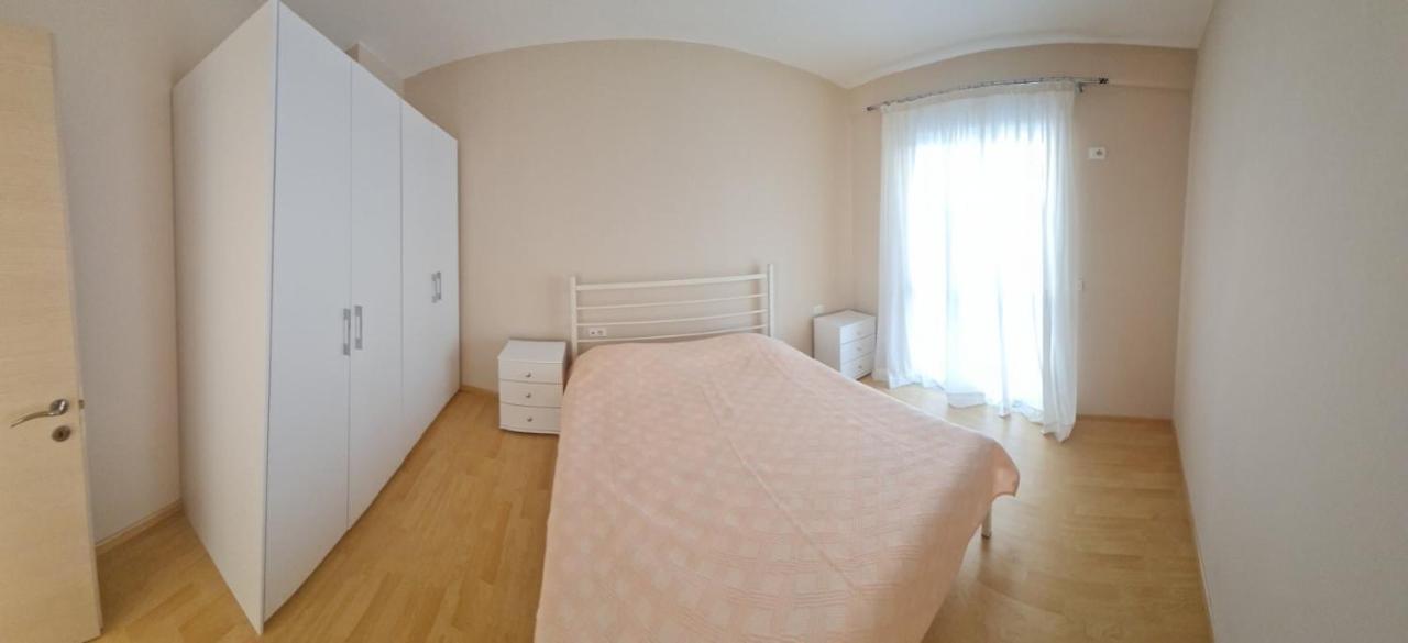 Azzura Flats Apartamento Sarandë Exterior foto