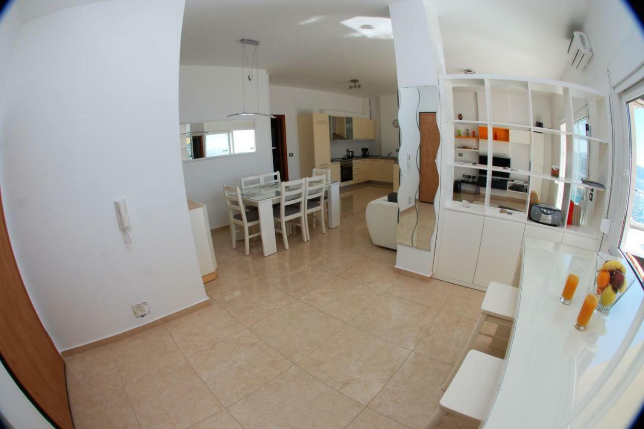 Azzura Flats Apartamento Sarandë Exterior foto