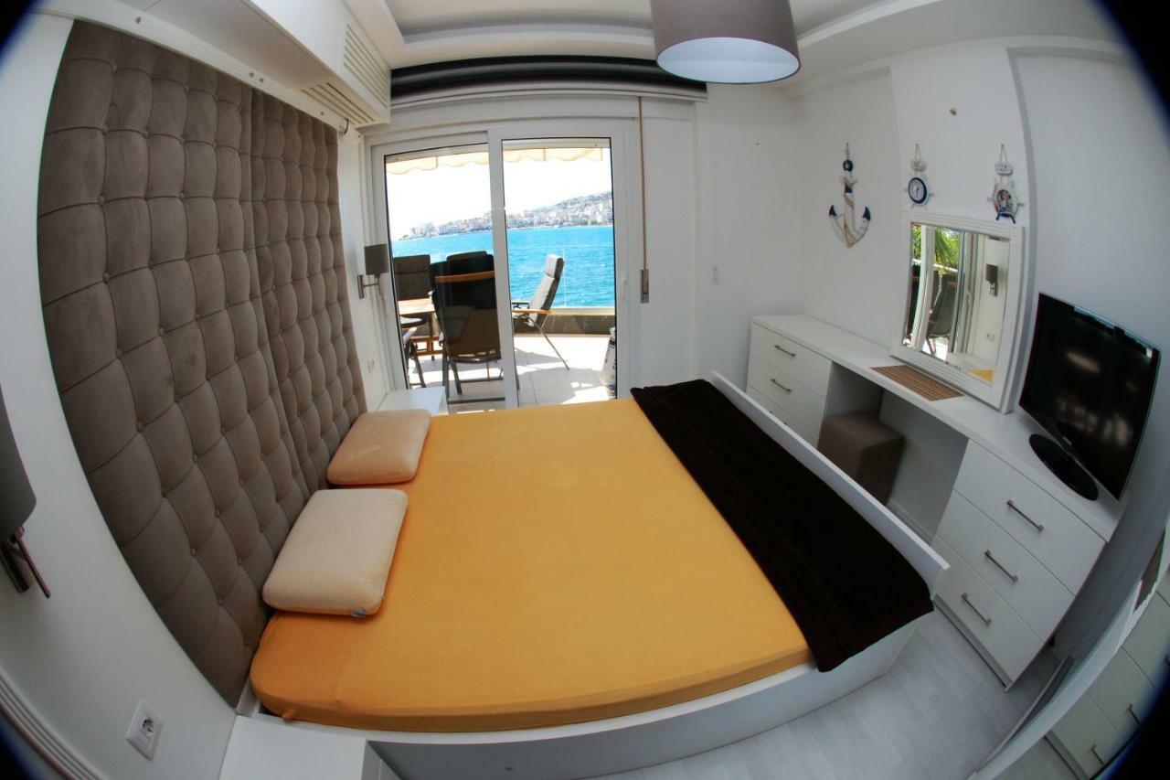 Azzura Flats Apartamento Sarandë Exterior foto